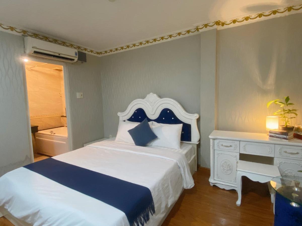 Crowne Bui Vien Hotel Ho Şi Min Exterior foto