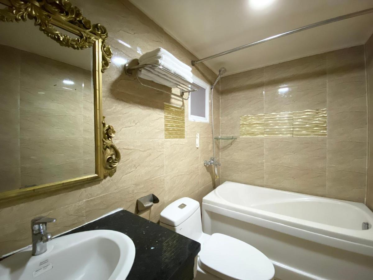 Crowne Bui Vien Hotel Ho Şi Min Exterior foto